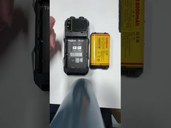 YEEMI Q9+ GSM 2G Özellik Telefonu Büyük Düğmeler 1.77''Display Çift SIM 2400mAh El feneri